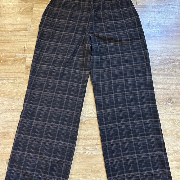 Women's Vince. Black & gray Plaid Wide Leg Pants Size 8 Baggy Dress Casual - Picture 10 of 11